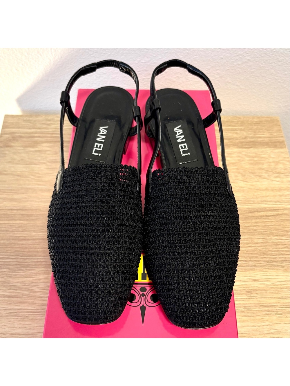 Van Eli Black Crochet Slingback Sandals Size 8M Retro Leather Sole Vintage
